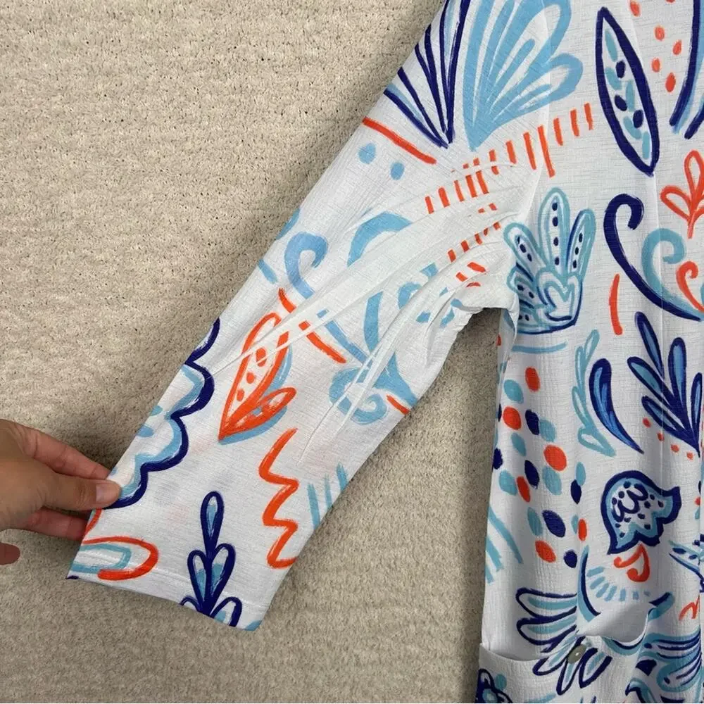 Jess & Jane Womens Top M Blue White Floral Viva Bulgari Tunic With Patch Pockets - Picture 3 of 7